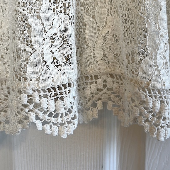 🕊️🌱Rain ~ Gorgeous cream/white butterfly sleeves cover-up or tunic size med. - Picture 4 of 9